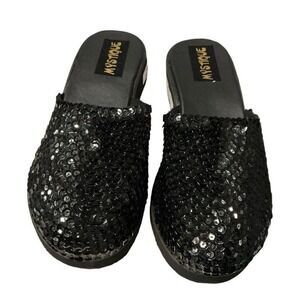 NWT Mystique‎ boutique black sequins slip on sandals size 6